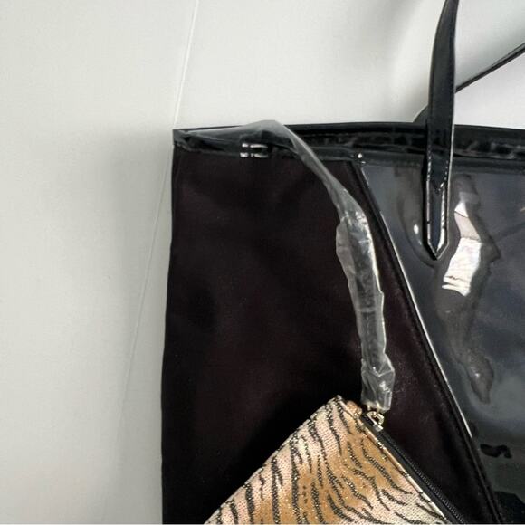 Victoria’s Secret Tote Bag with Wristlet 2018 Black Shimmer and Tiger Print - Picture 9 of 12